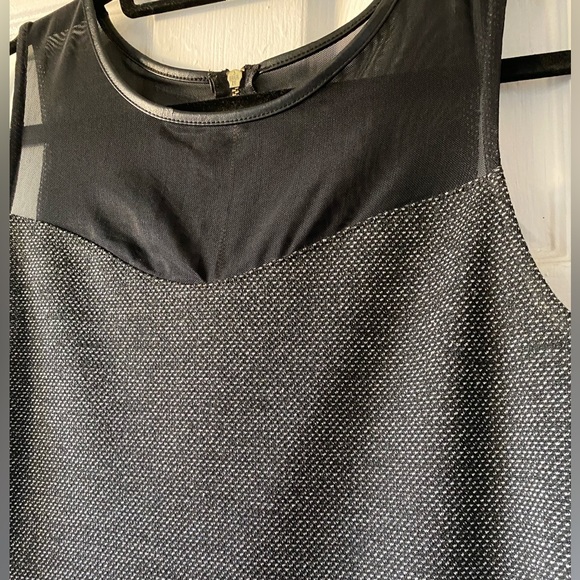 Express Top - Picture 2 of 5